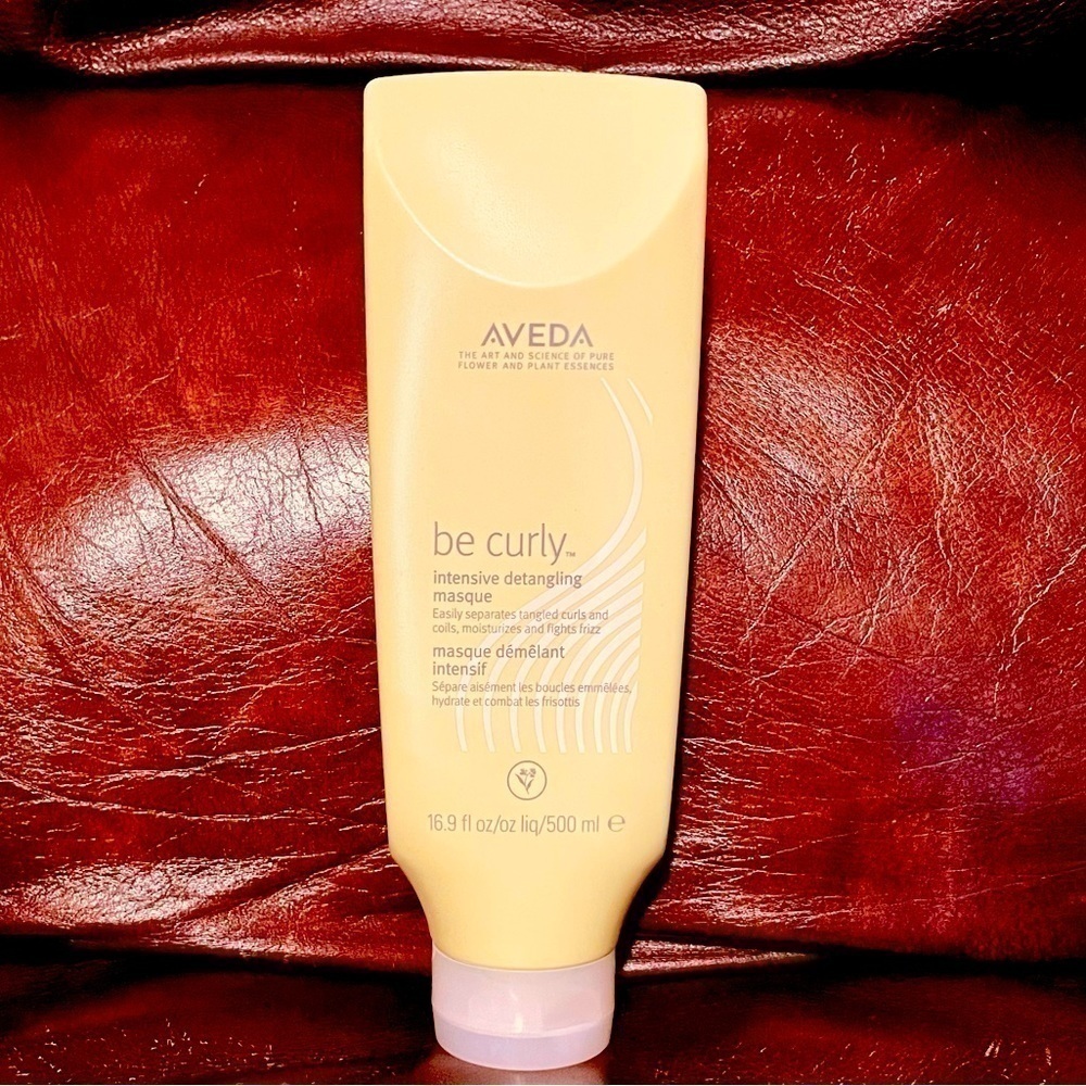 Aveda Be Curly intensive detangling masque.